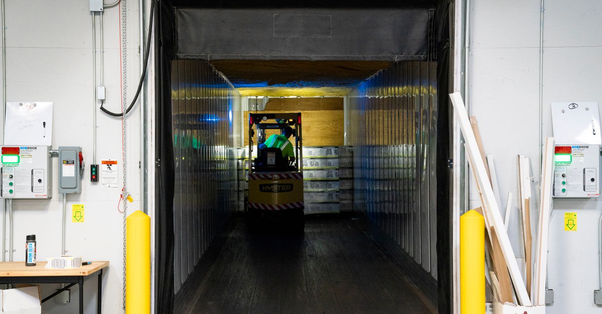 notebook distribution warehouse